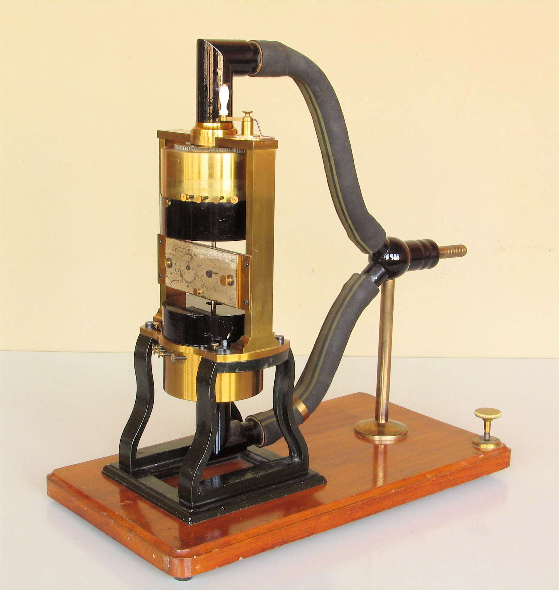Reinstein Instrument Flagship instruments ‒ Museums & expositions ‐ EPFL