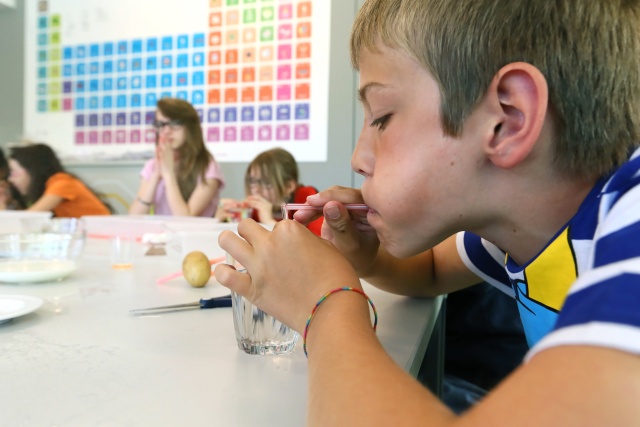 Expériences de physique amusante ‒ Promotion de l'éducation et des