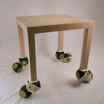Table equipped with RB modules