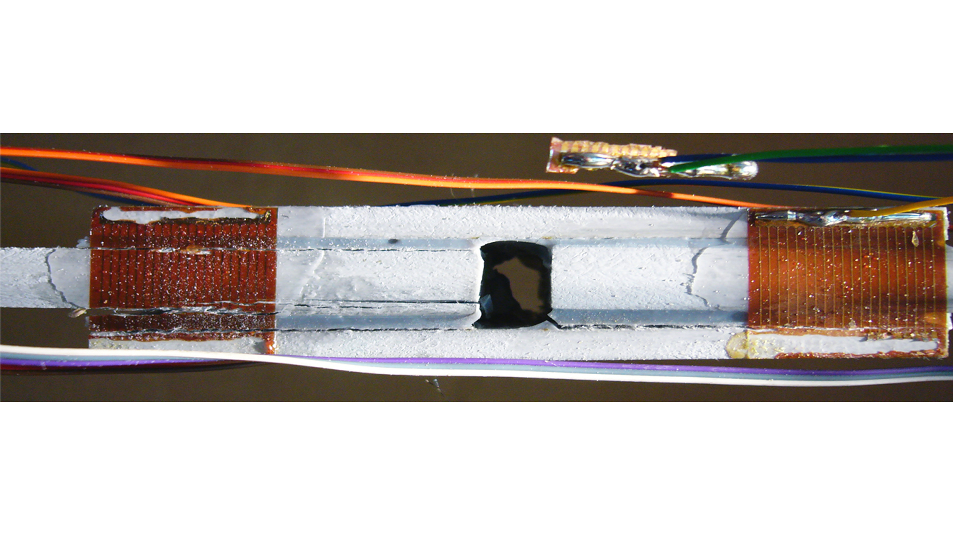 Adhesive joints ‒ CCLAB ‐ EPFL