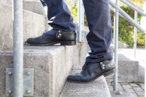 Wearable sensors fixed on the shoes in Multiple Sclerosis In-Patient Rehab Project