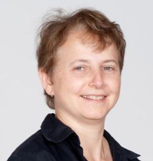 a portrait of Dr. Evelyne Foerster
