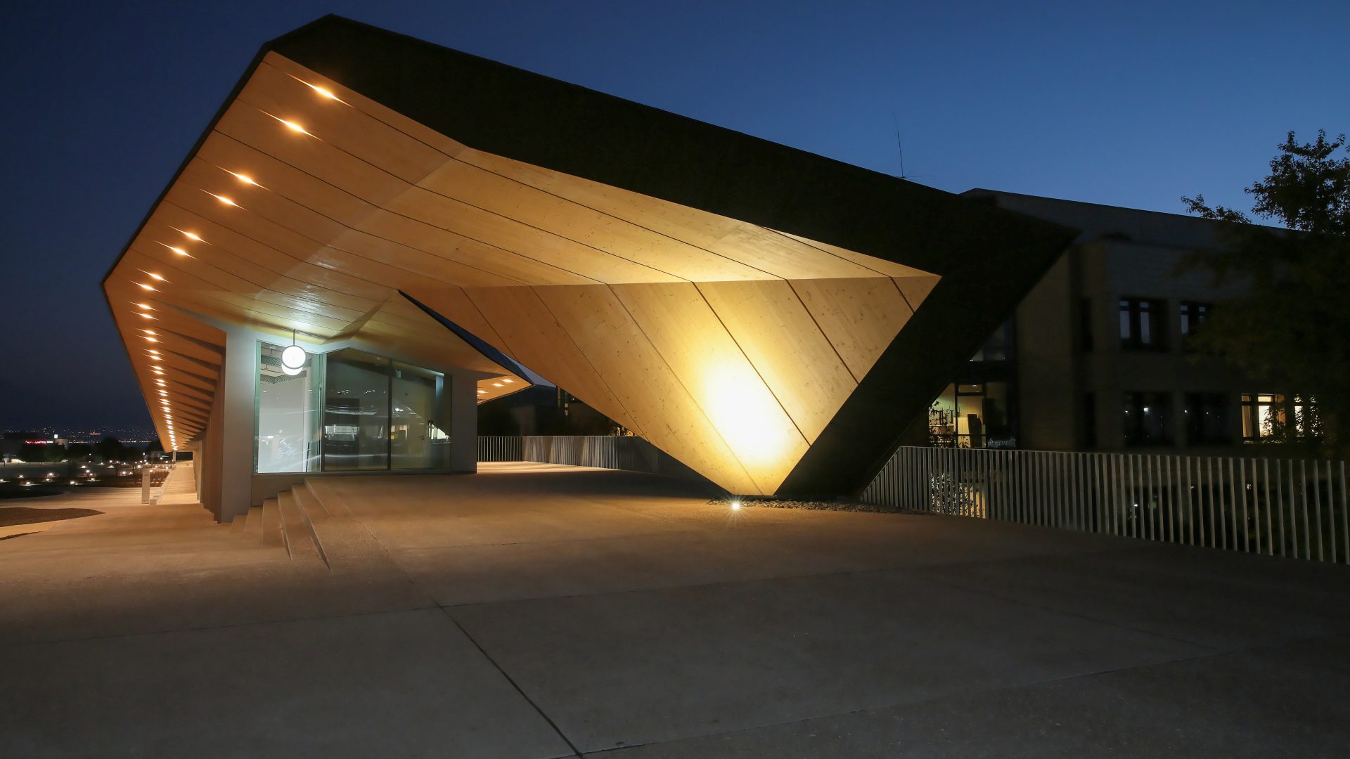 Batiment EPFL ArtLab de nuit